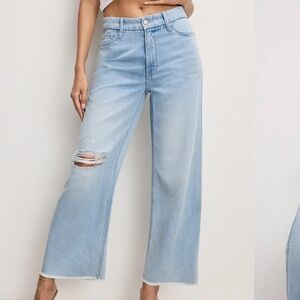 Good American Good Skate Crop 12/31